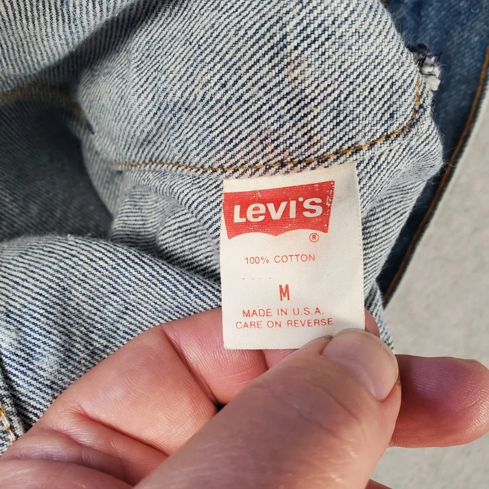Vintage Levi's 70507 Acid Wash Denim Trucker Jacket Mens Size Medium Made in USA